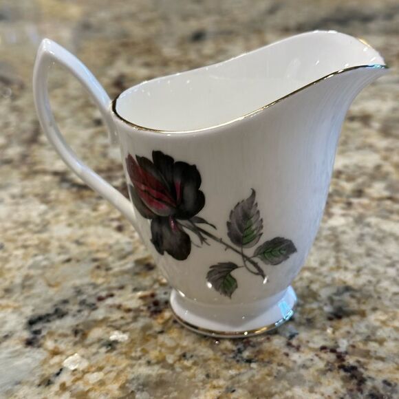 Vintage Royal Albert Masquerade Creamer Bone China replacement piece - Picture 3 of 13